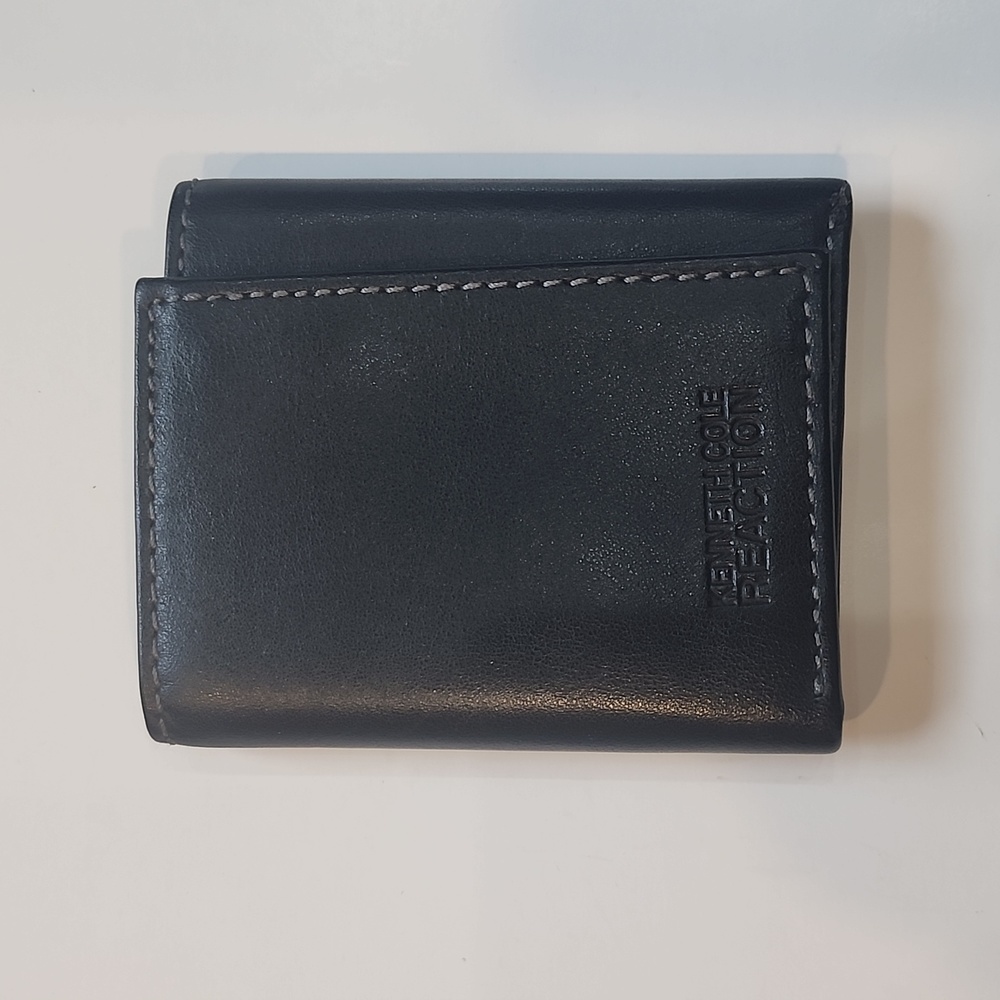 Kenneth Cole Reaction Billfold